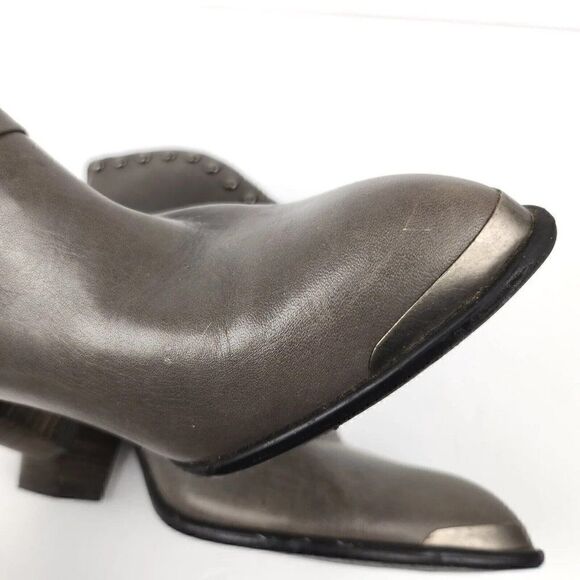 B. Makowsky Quincy Gray Soft Leather Studded Ankle Boots Booties Womens Size 7 - Picture 4 of 9